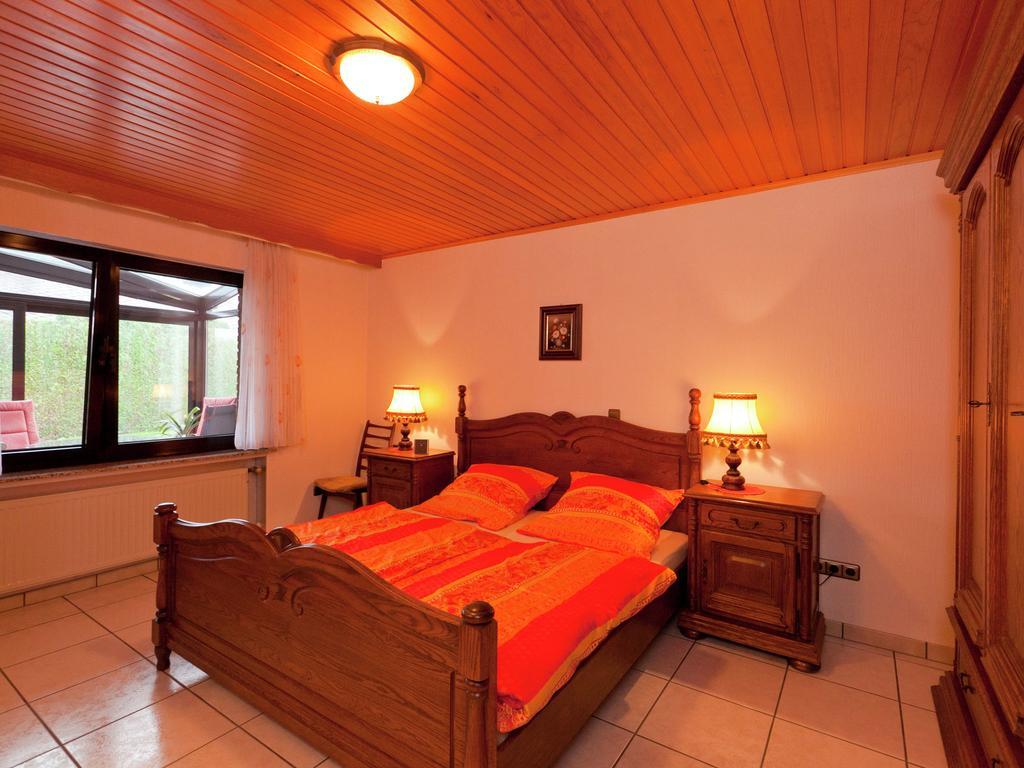 Apartment In Eifel With Children S PlaygroundLirstal エクステリア 写真