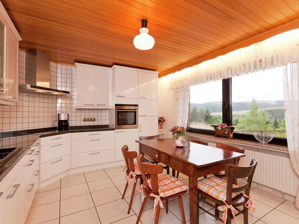 Apartment In Eifel With Children S PlaygroundLirstal エクステリア 写真